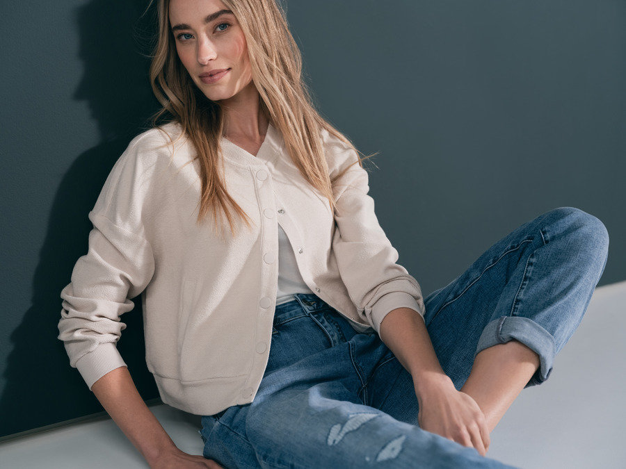 Die August-Kollektionen bringen neue Styles und Farben